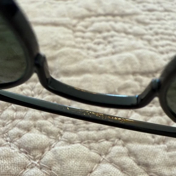 Ray-Ban polarized Aviator sunglasses new in box - Picture 8 of 16